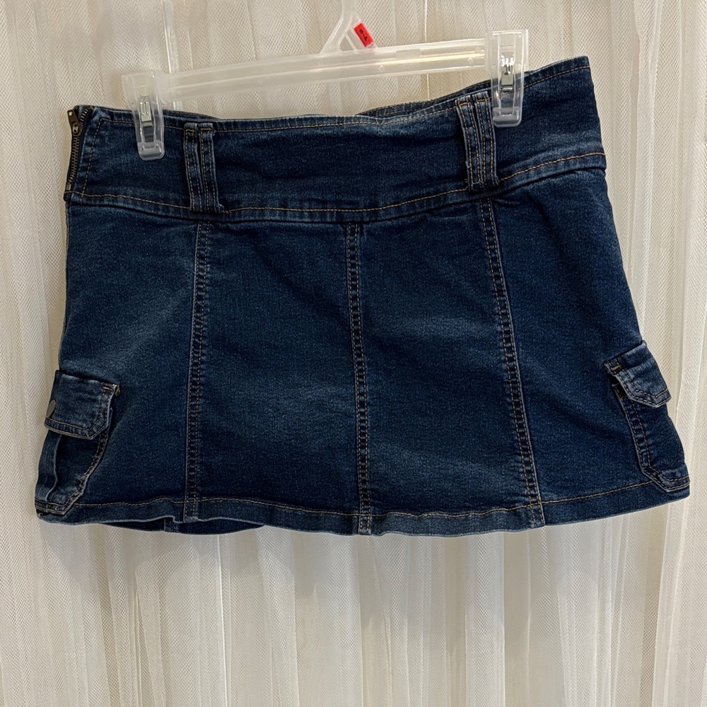 🔥4/$20 Refuge Dark Blue Mini Skirt🔥